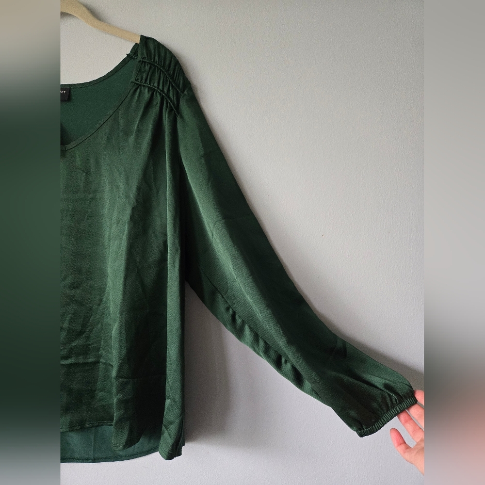 NWT Lane Bryant Green Blouse Long Sleeves 14/16 - Picture 4 of 6